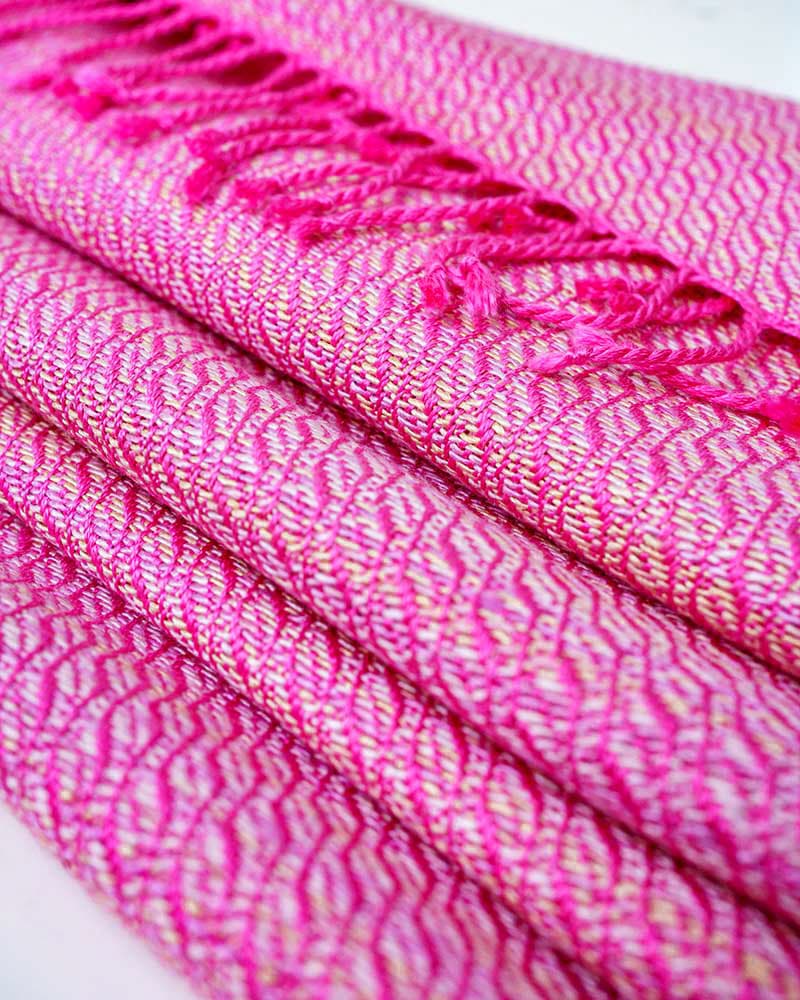 Impressum Stefanie Jacobi pinker Seidenschal